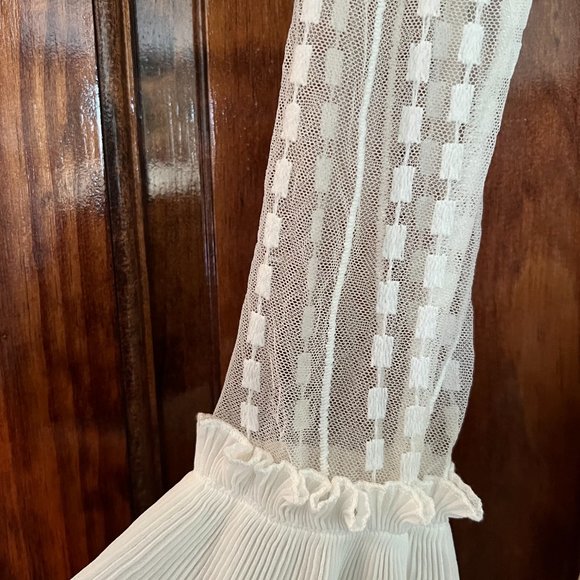 NWT Mini boho chic mesh dress - Picture 3 of 6